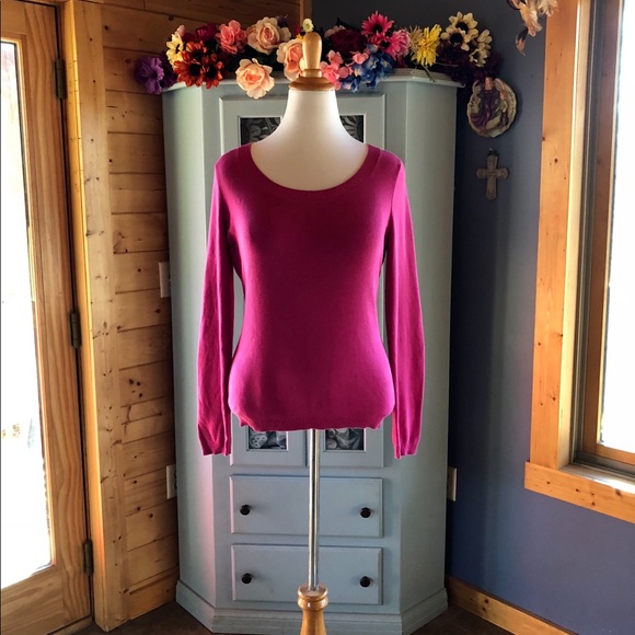 LOFT Sweaters - ANN TAYLOR ‘LOFT’ Sweater Super SOFT. NEW ON SALE!